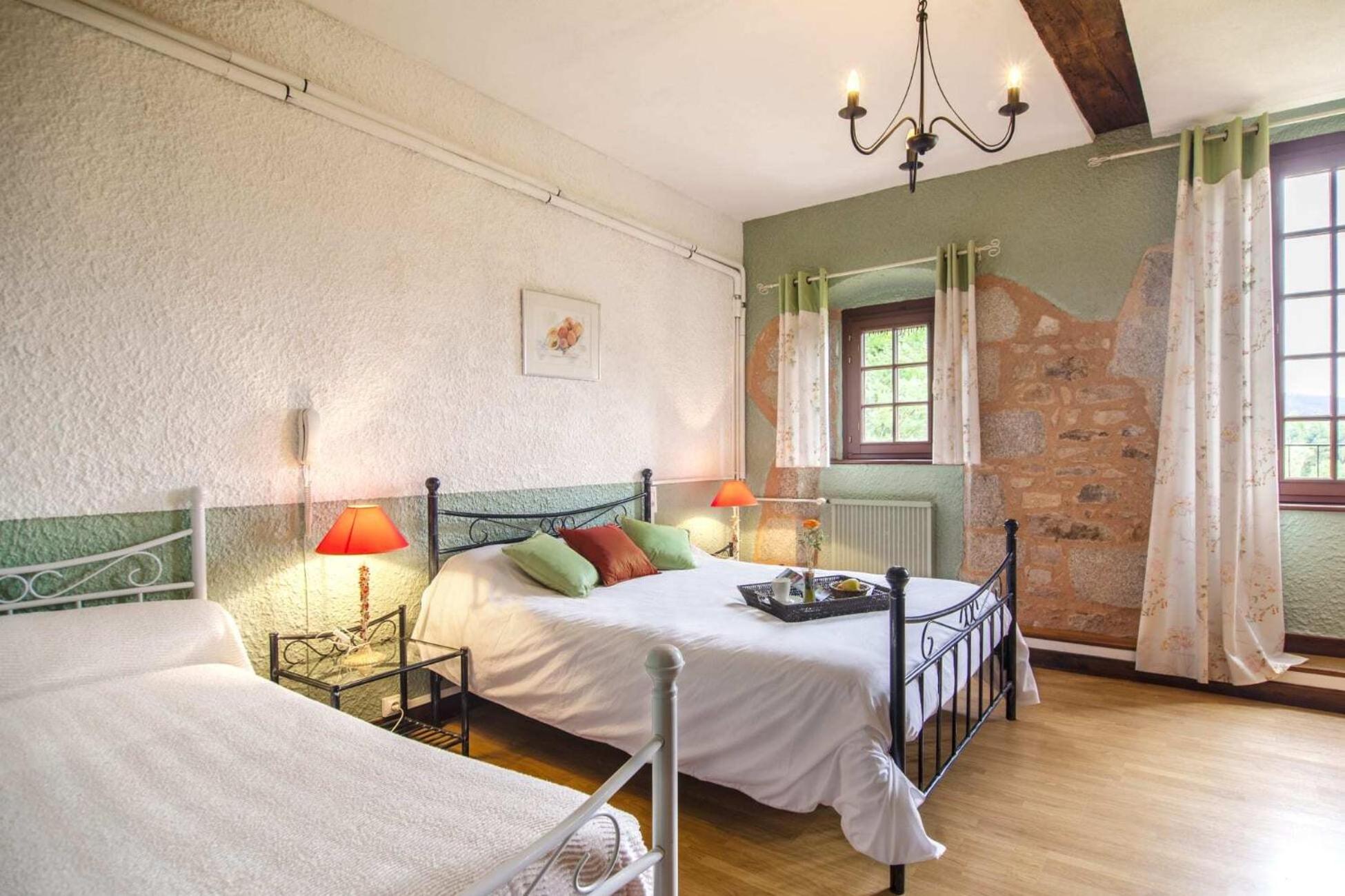 Domaine Le Prieure Hotel Chaumont-le-Bourg Szoba fotó