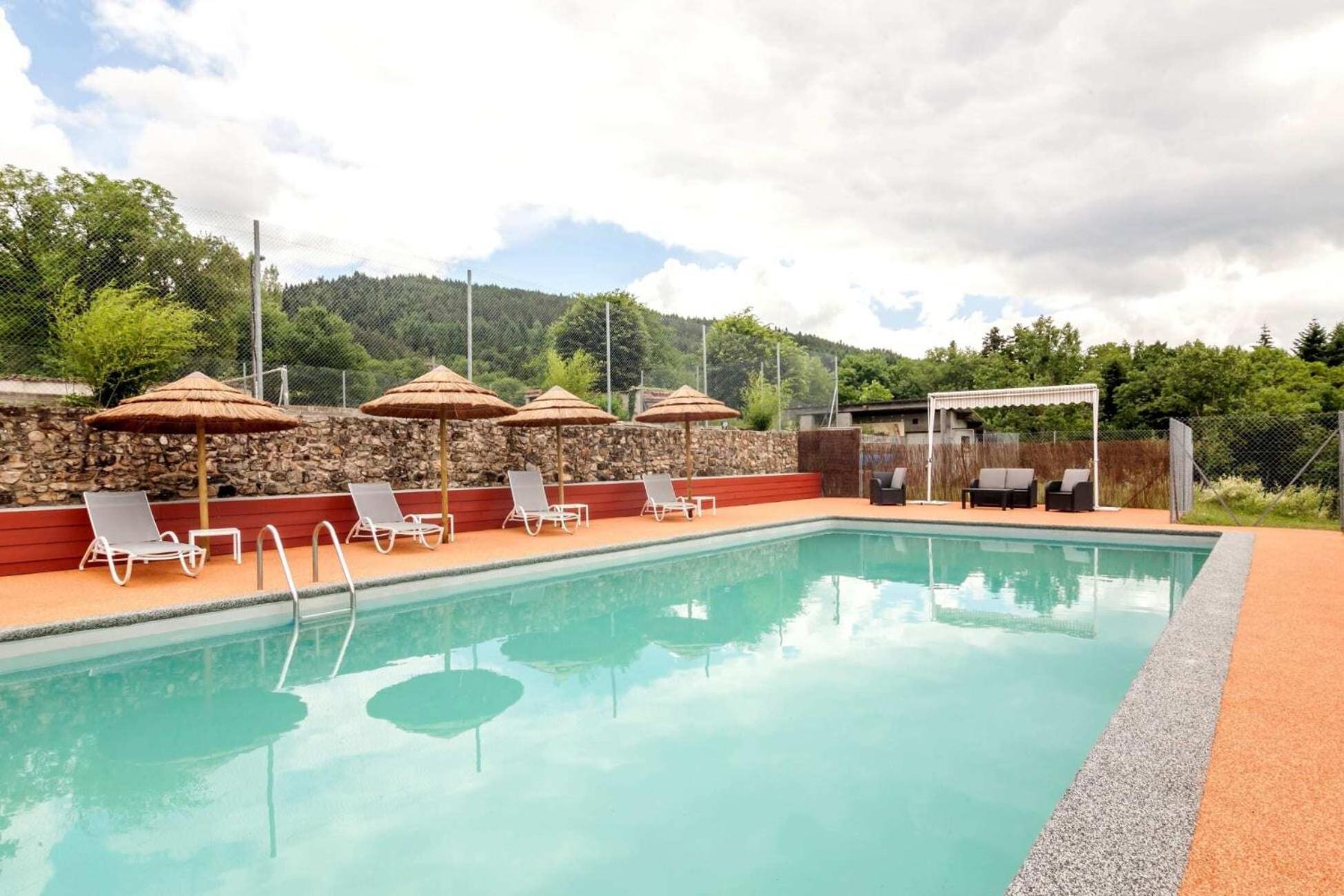 Domaine Le Prieure Hotel Chaumont-le-Bourg Kültér fotó