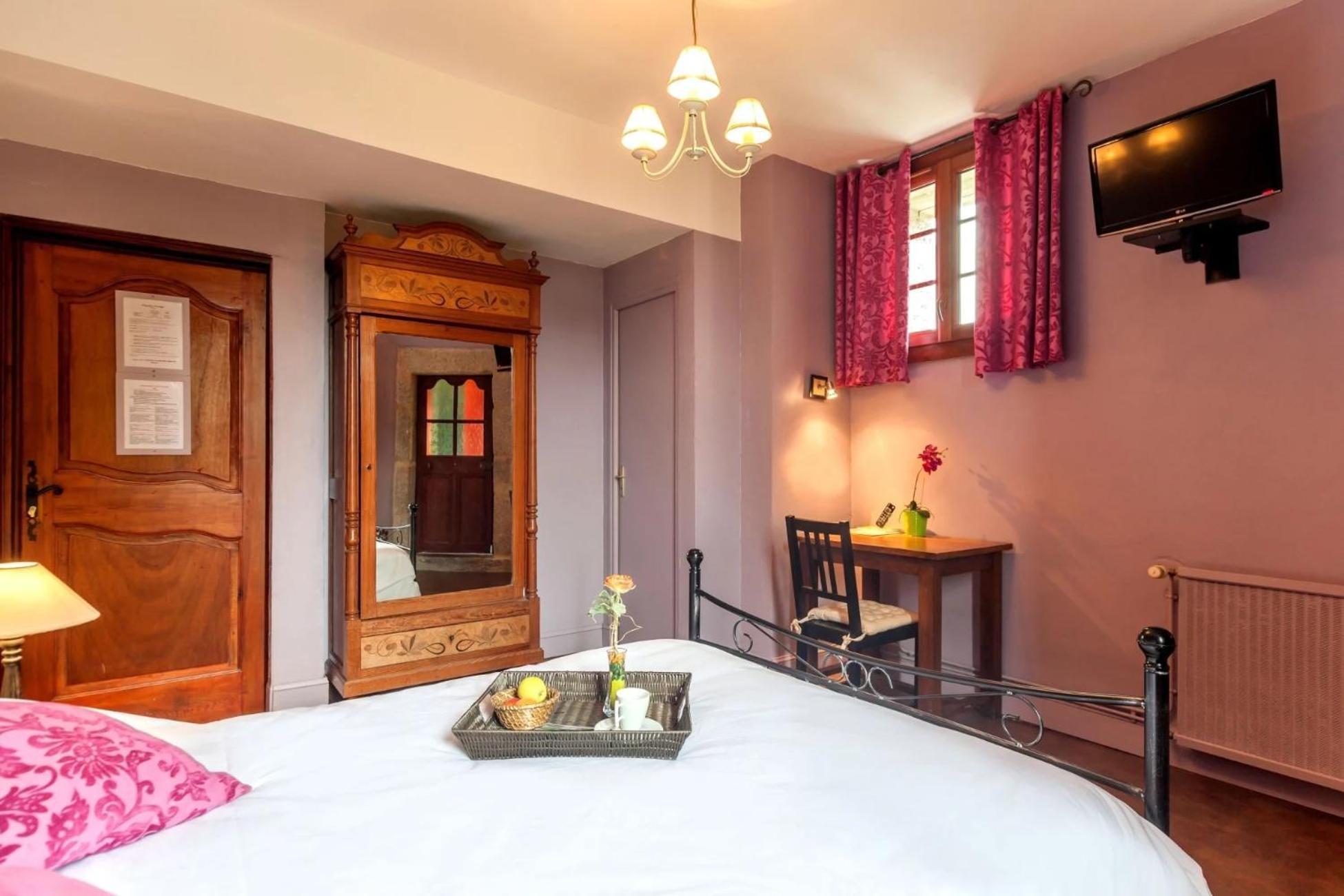 Domaine Le Prieure Hotel Chaumont-le-Bourg Szoba fotó